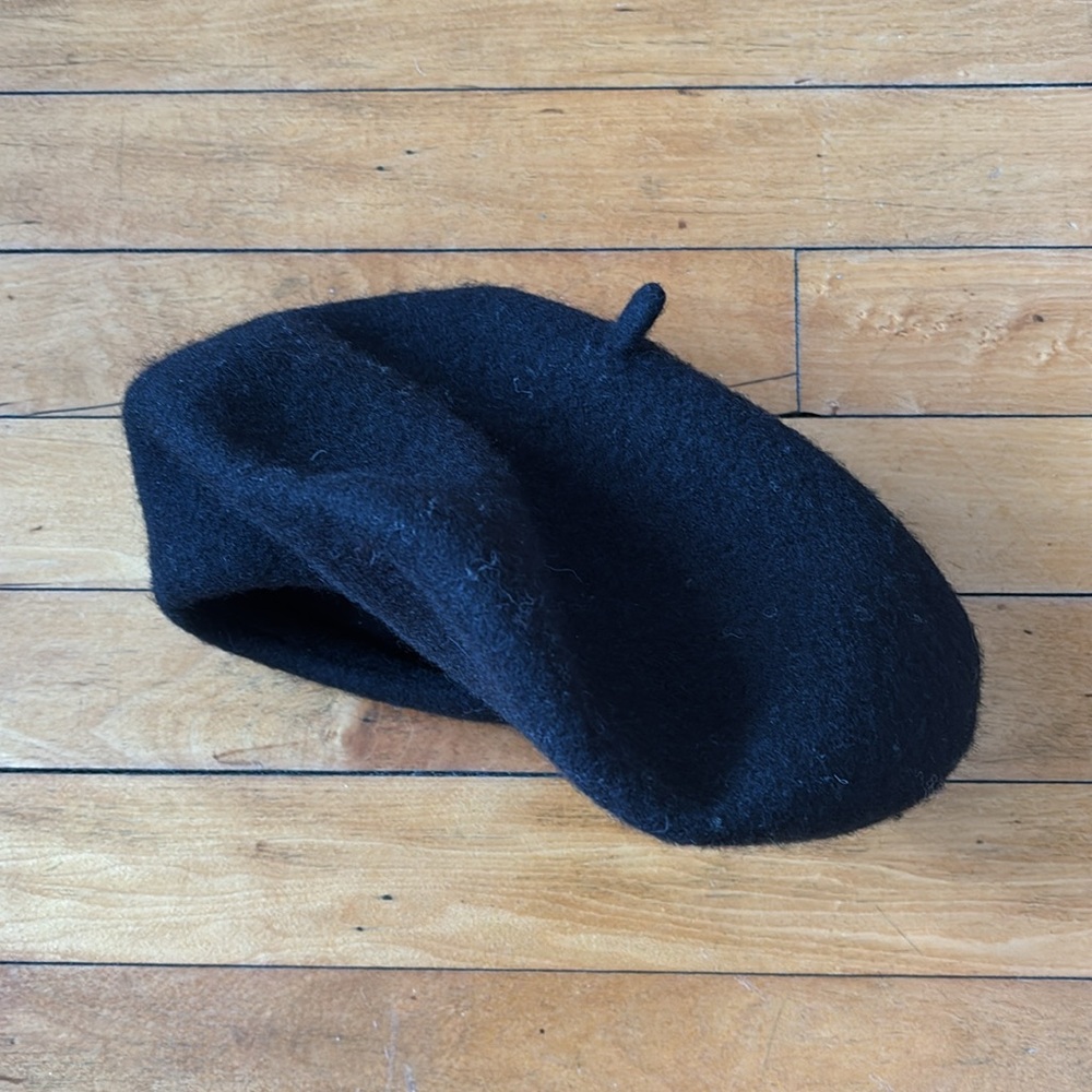 H&M Black Wool Beret